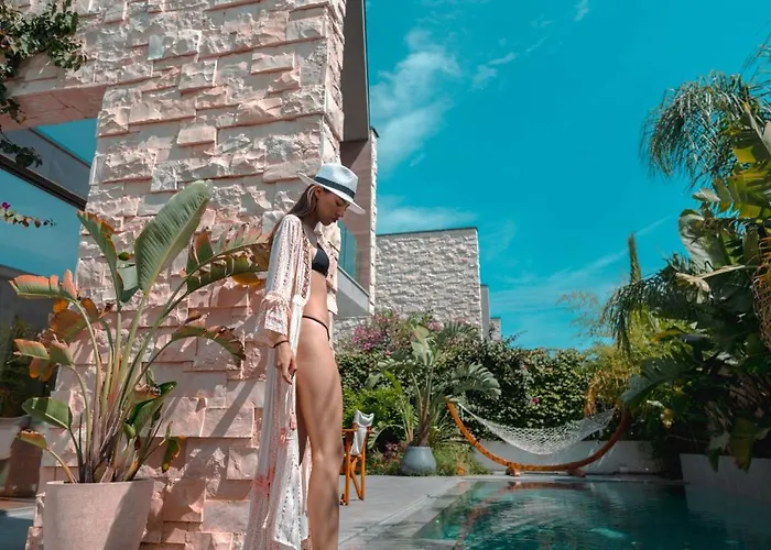 Escape By Form Olea Villa *