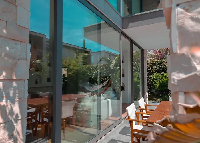 Escape By Form Olea Villa *