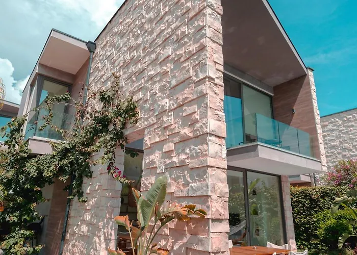 Escape By Form Olea *