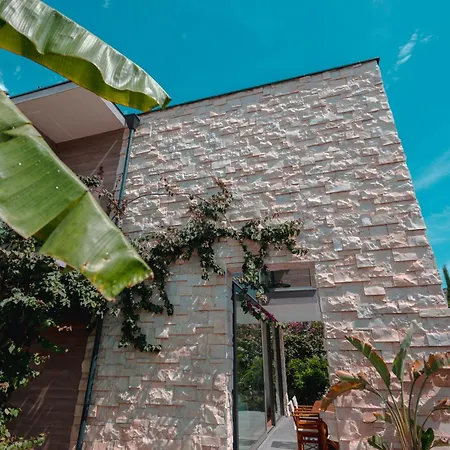 Escape By Form Olea Villa Dhermi